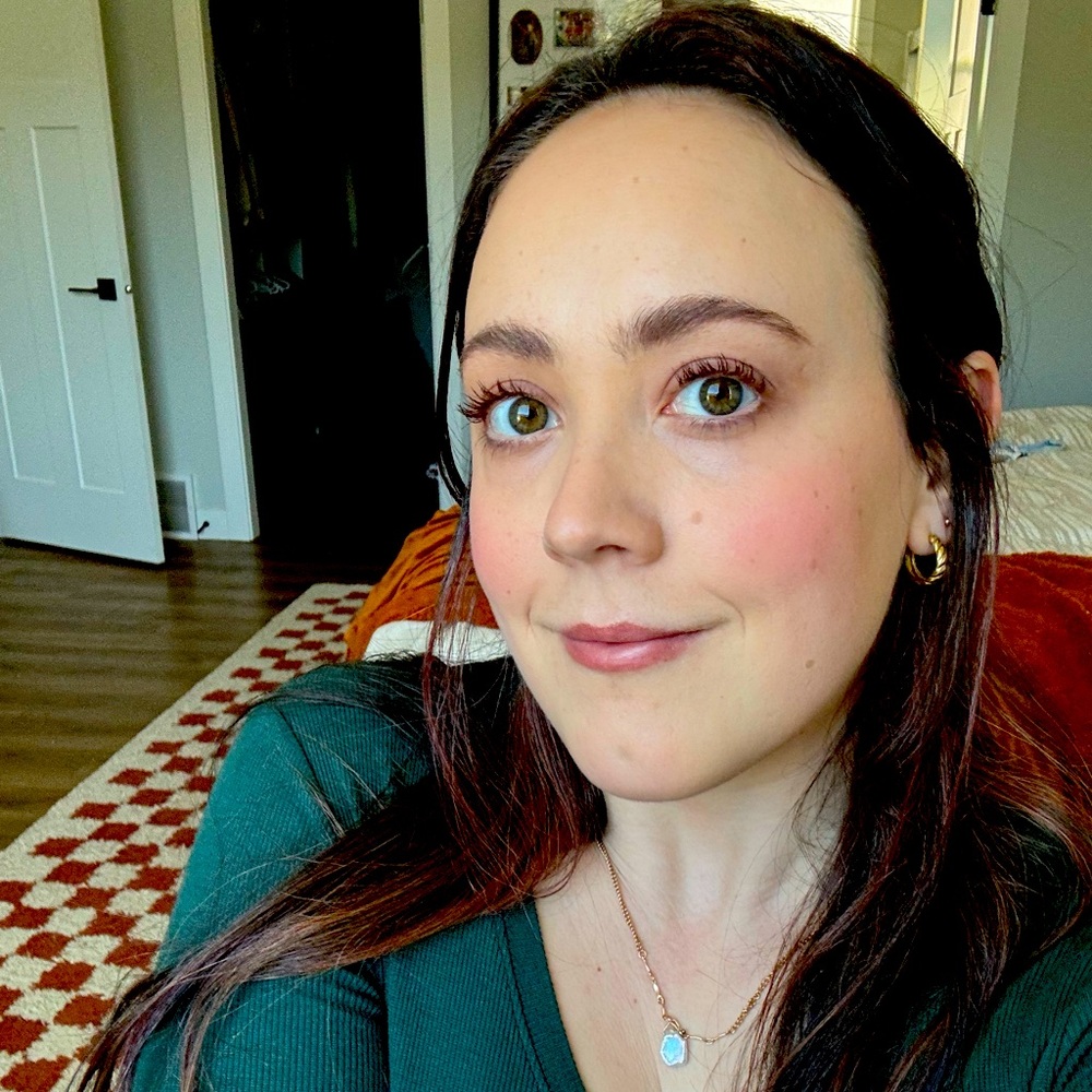 Meet your Posher, Megan